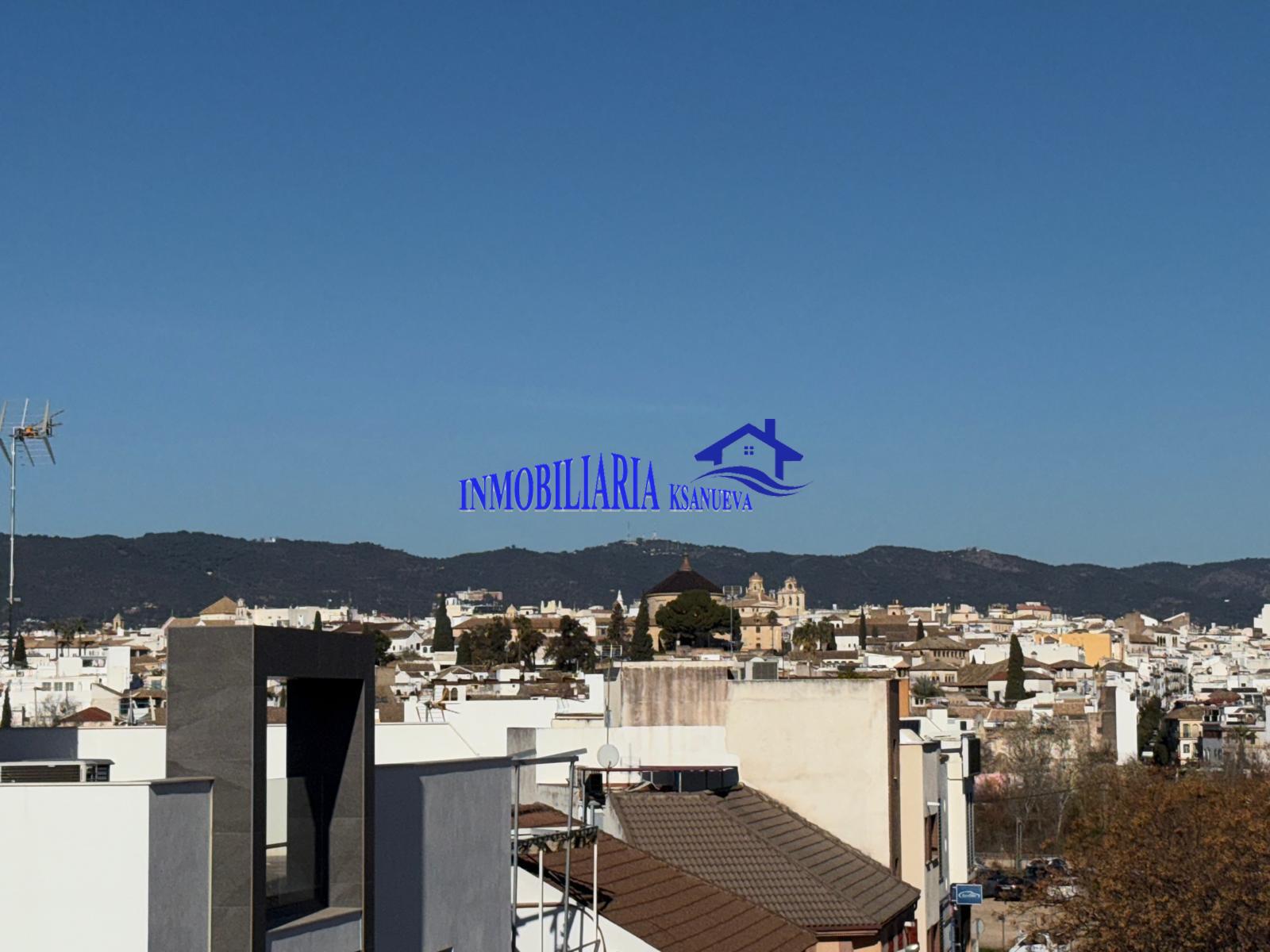 For sale of penthouse in Córdoba