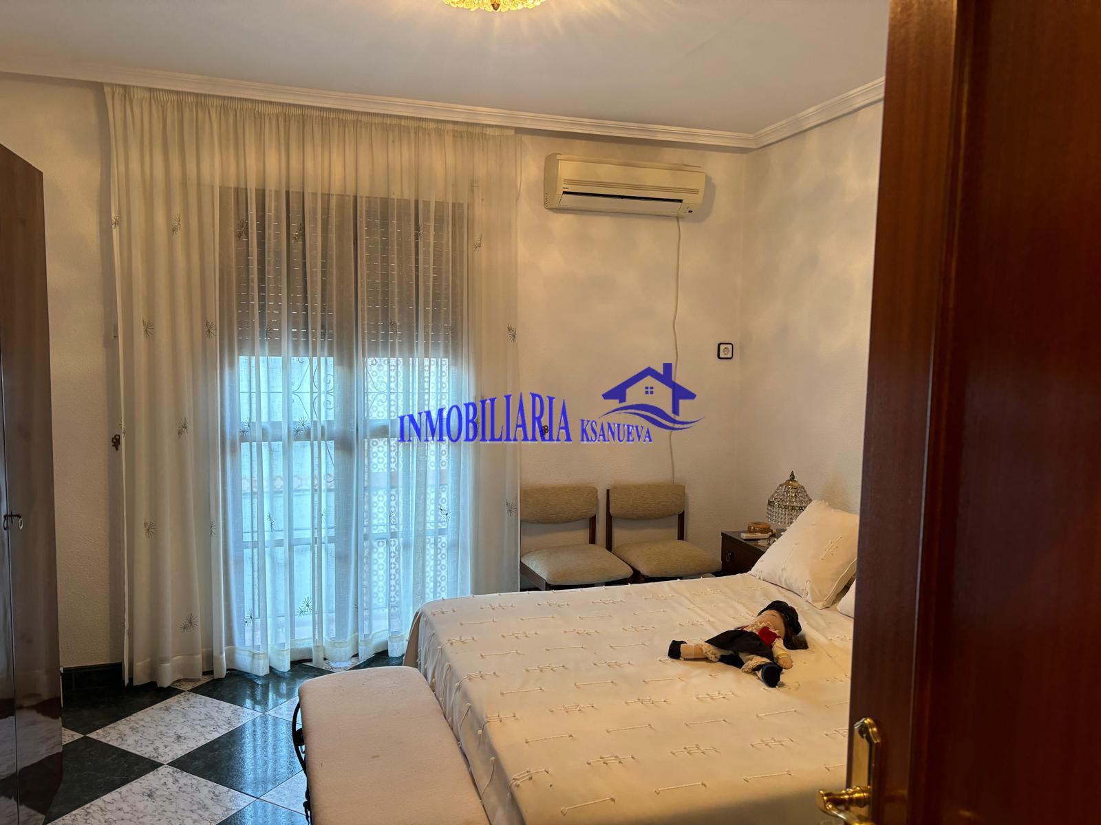 For sale of house in Córdoba