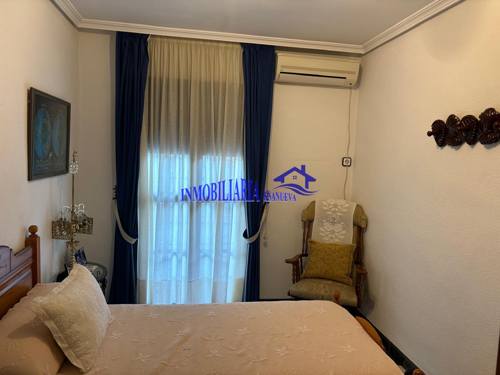 For sale of house in Córdoba