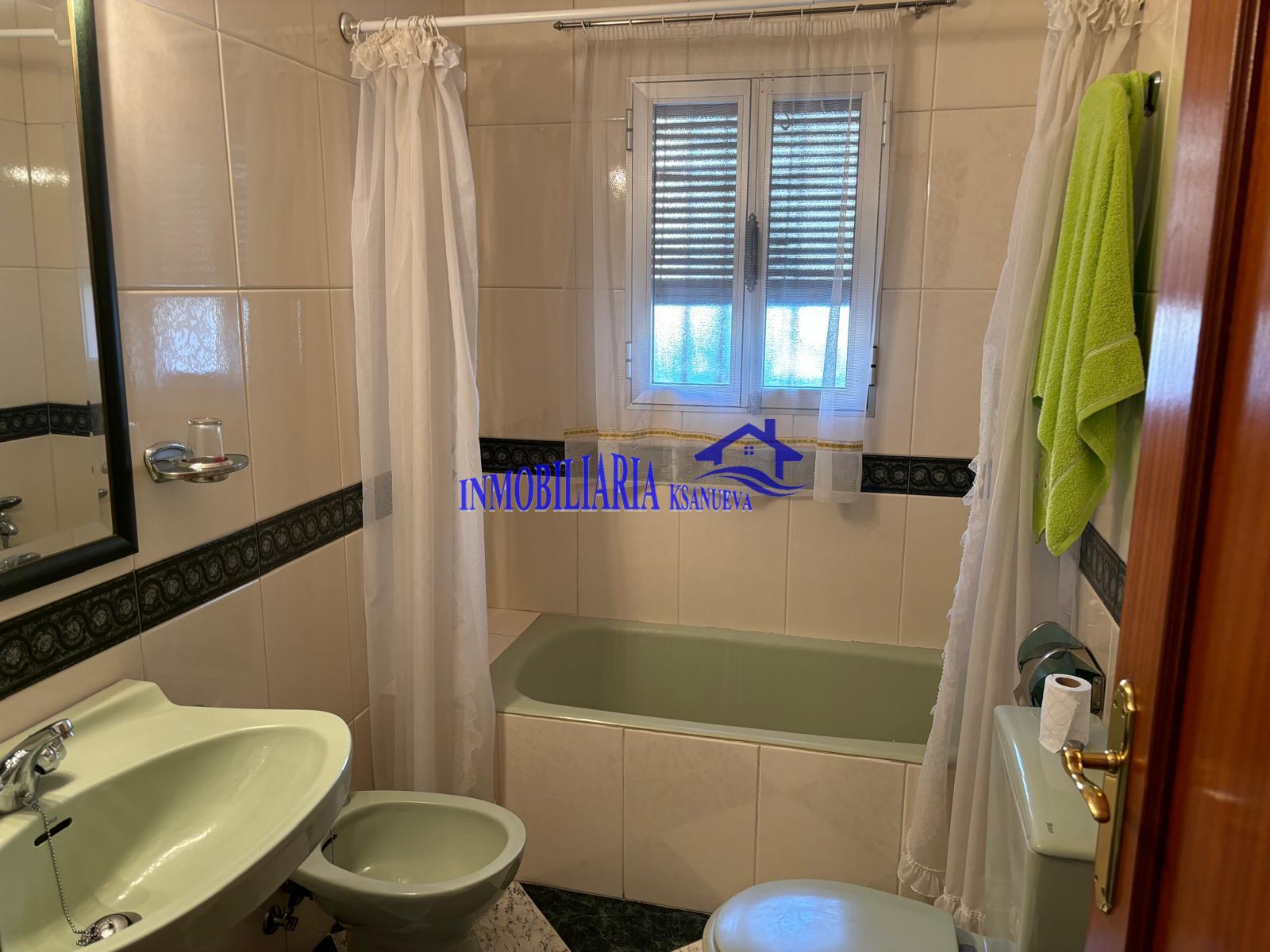 For sale of house in Córdoba
