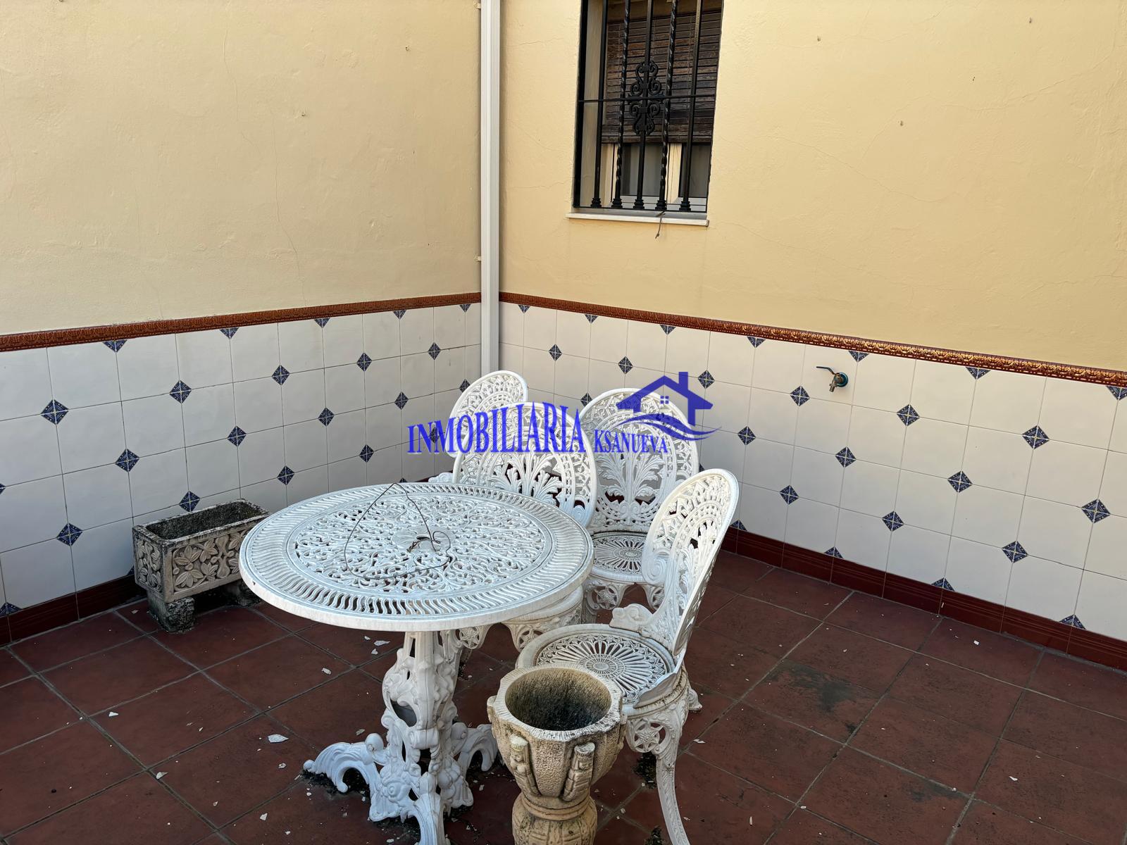 For sale of house in Córdoba