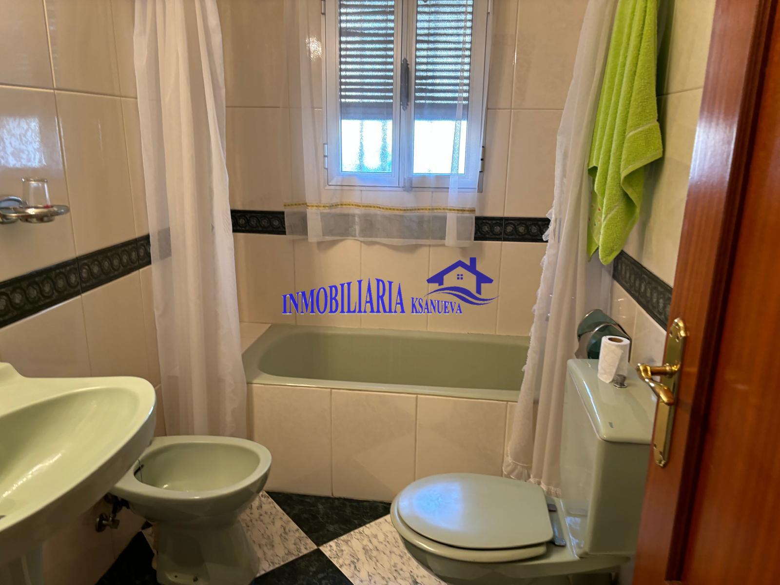 For sale of house in Córdoba