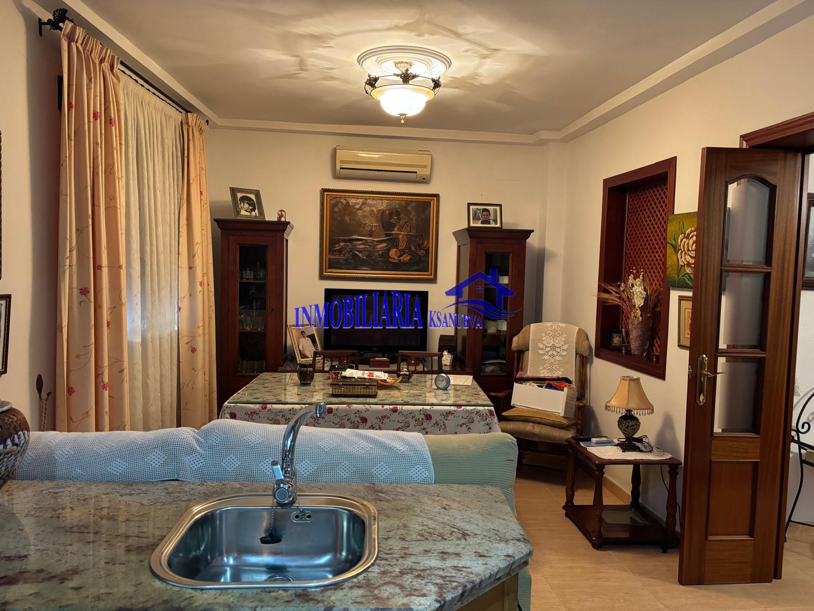 For sale of house in Córdoba