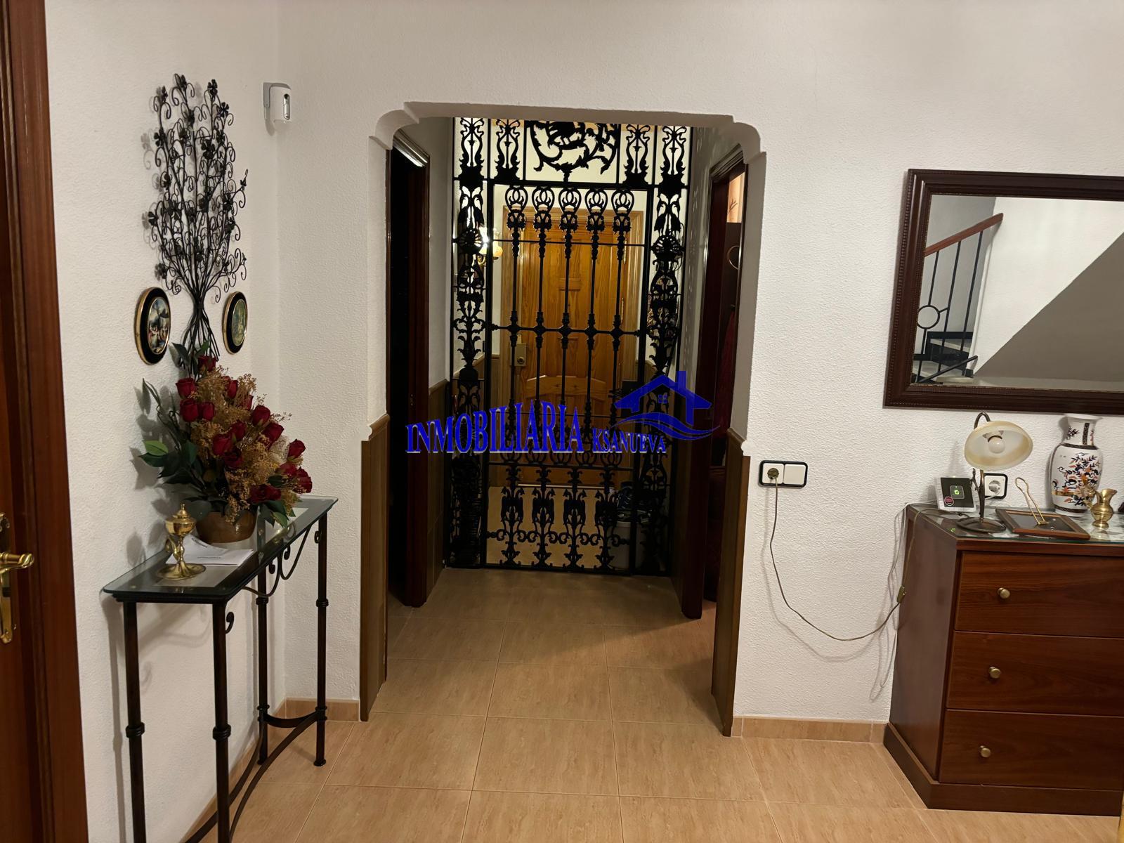 For sale of house in Córdoba