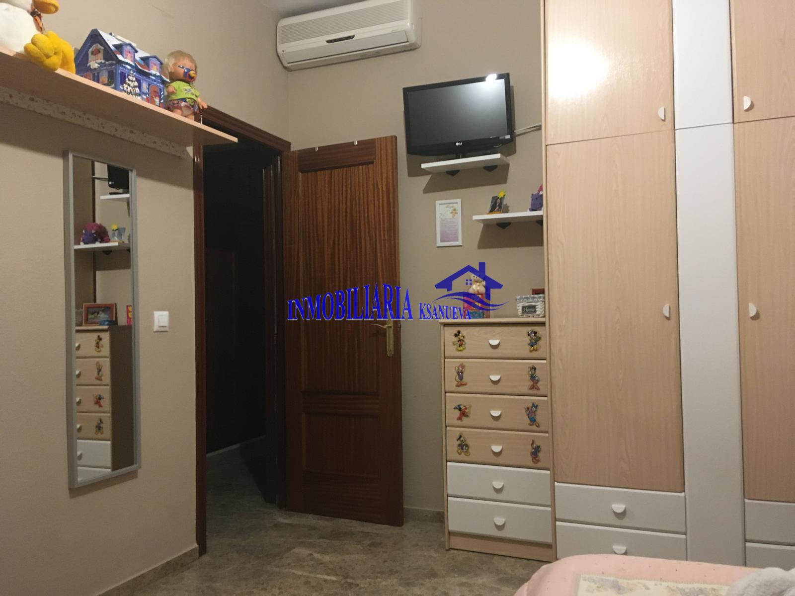 For sale of flat in Córdoba