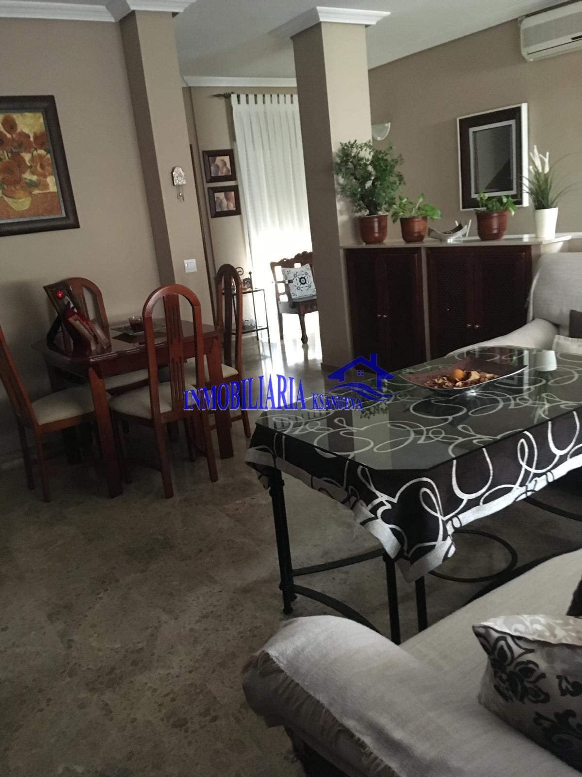 For sale of flat in Córdoba