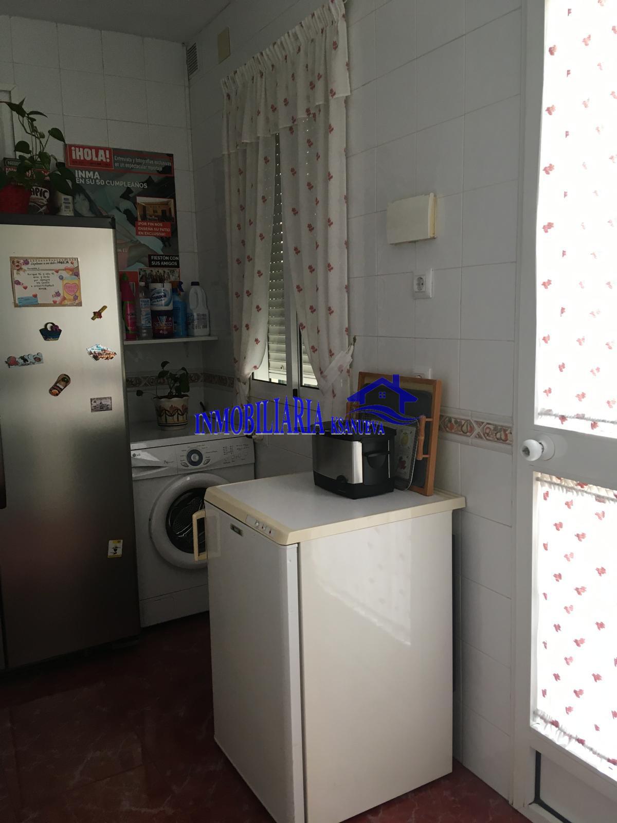 For sale of flat in Córdoba