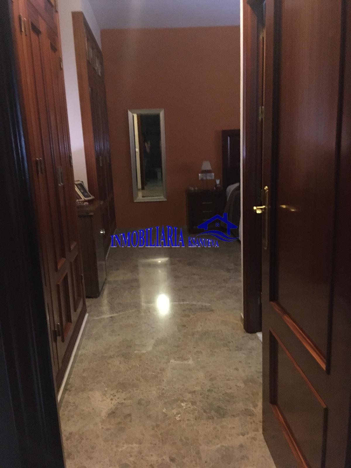 For sale of flat in Córdoba