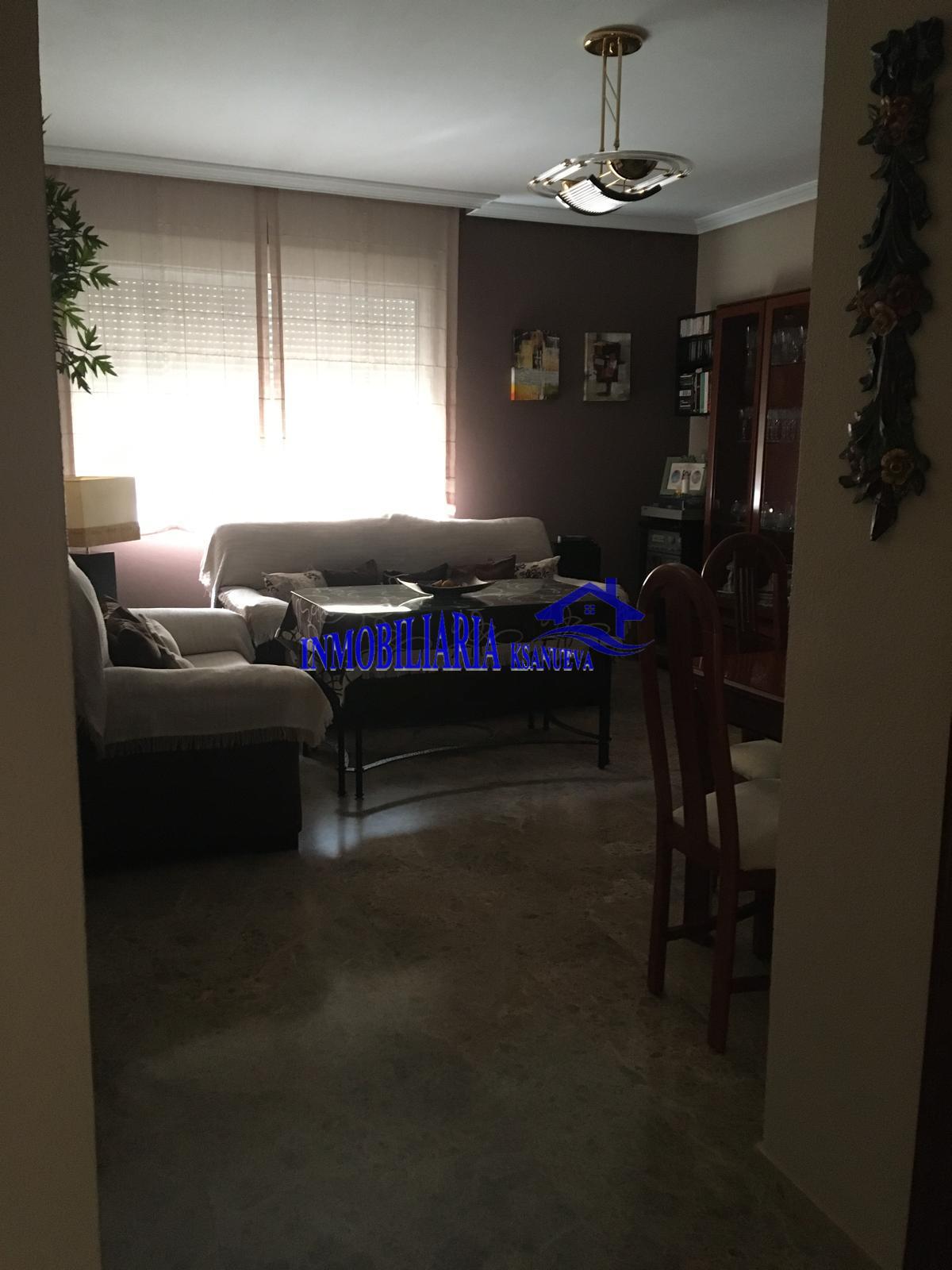 For sale of flat in Córdoba
