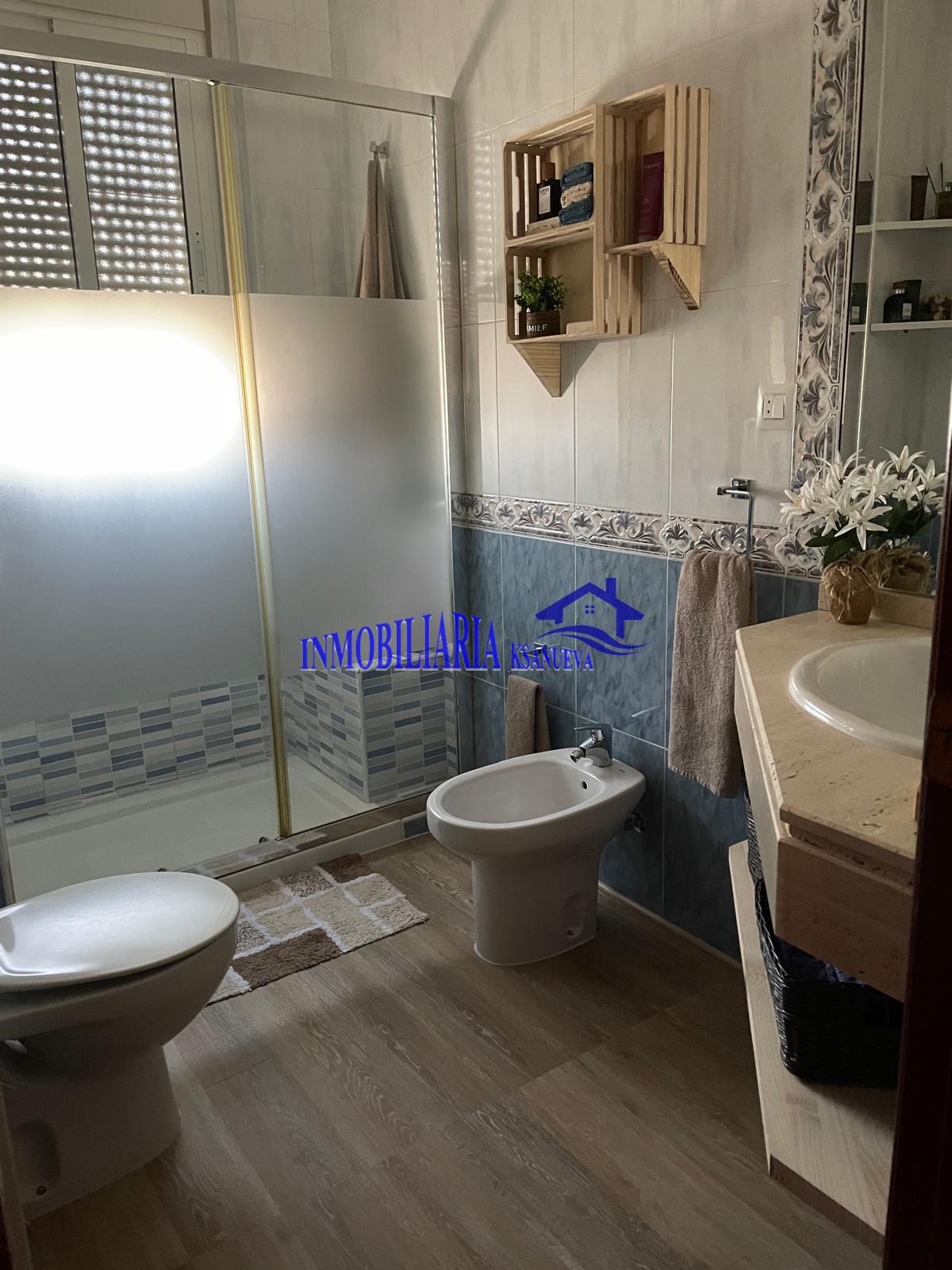 For sale of flat in Córdoba