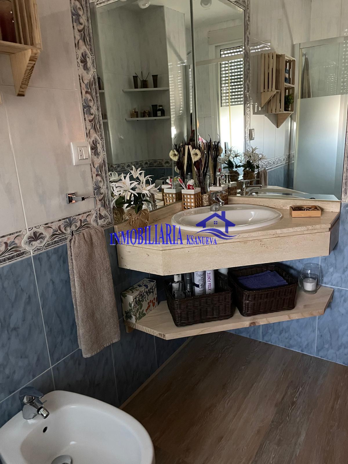 For sale of flat in Córdoba