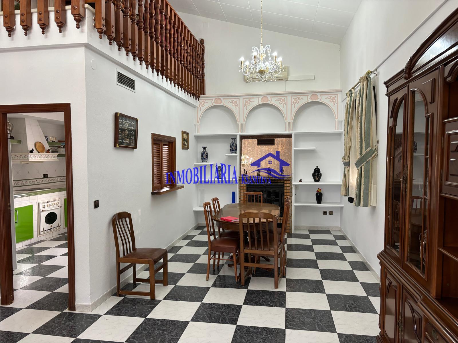 For sale of chalet in Córdoba