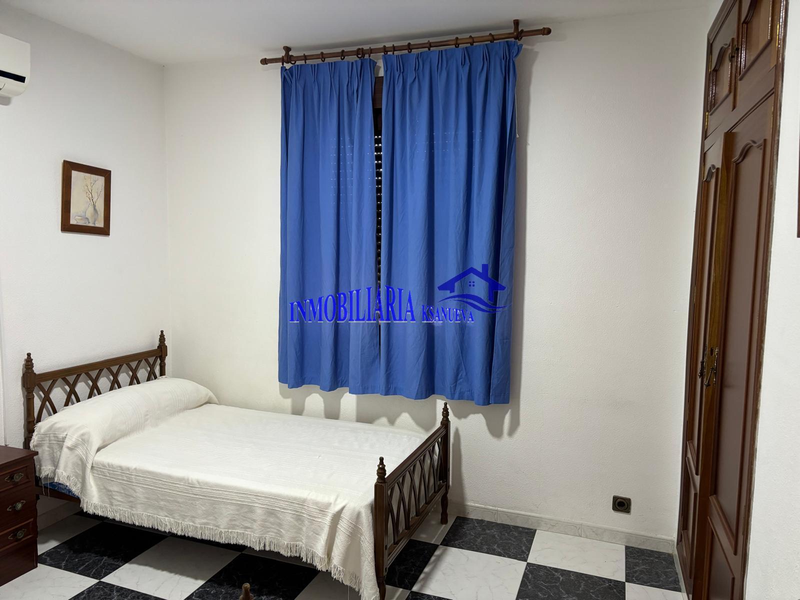 For sale of chalet in Córdoba