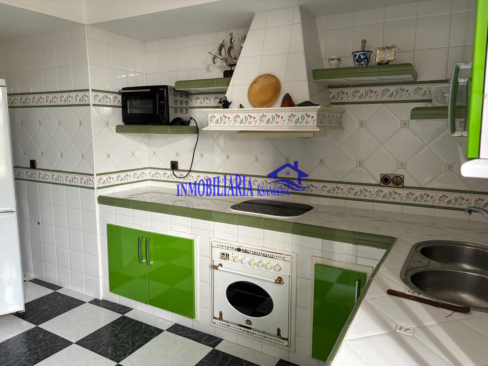 For sale of chalet in Córdoba