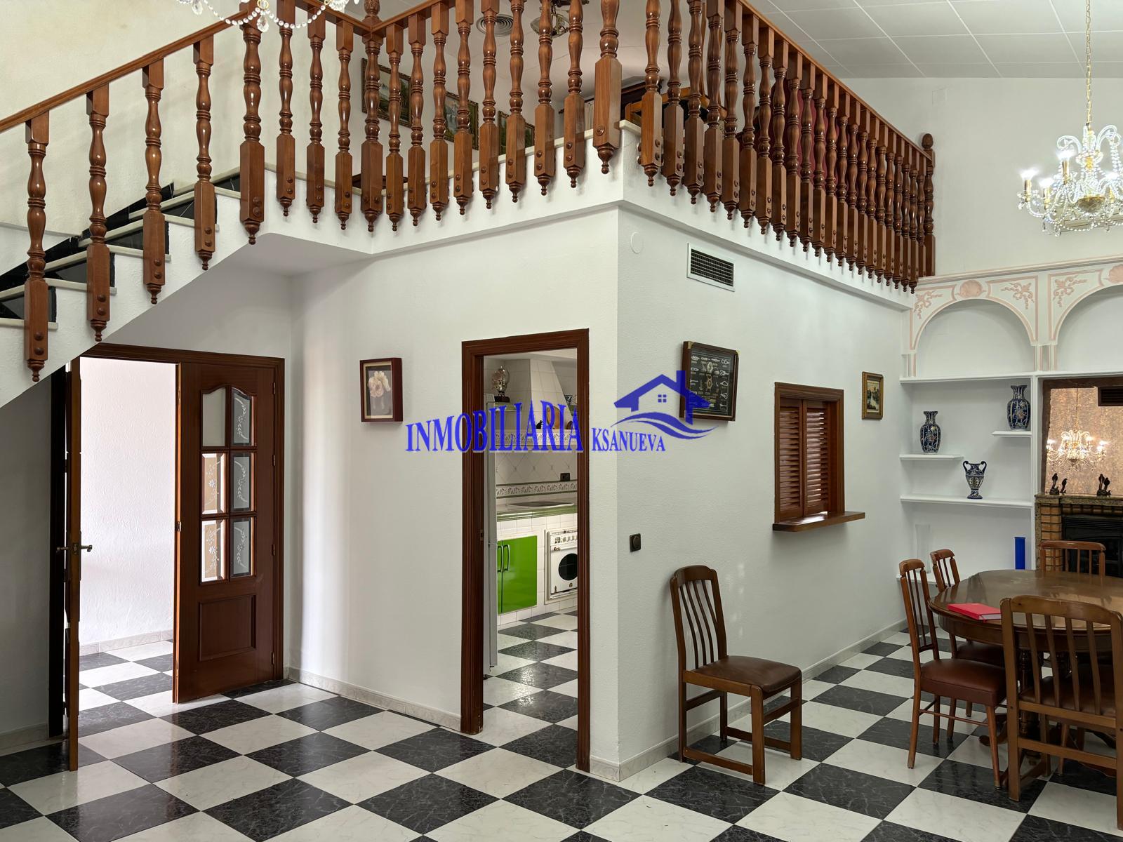 For sale of chalet in Córdoba