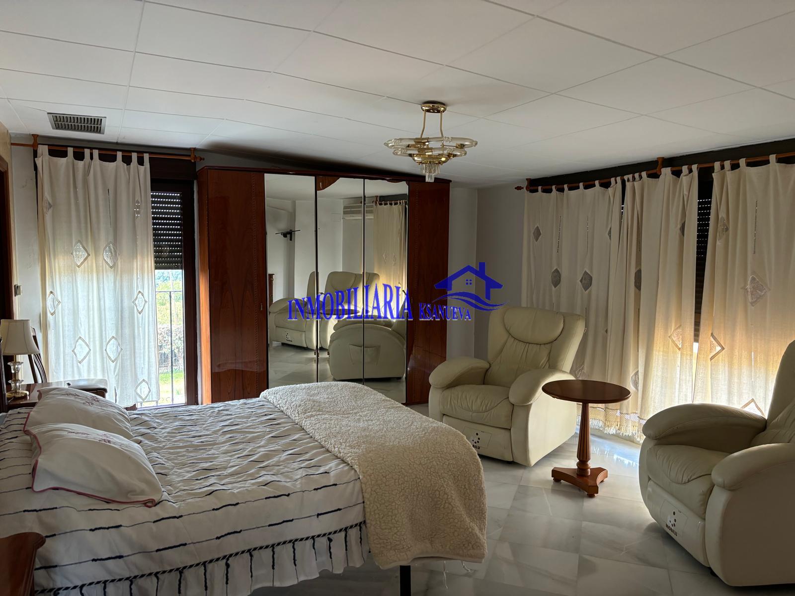 For sale of chalet in Córdoba