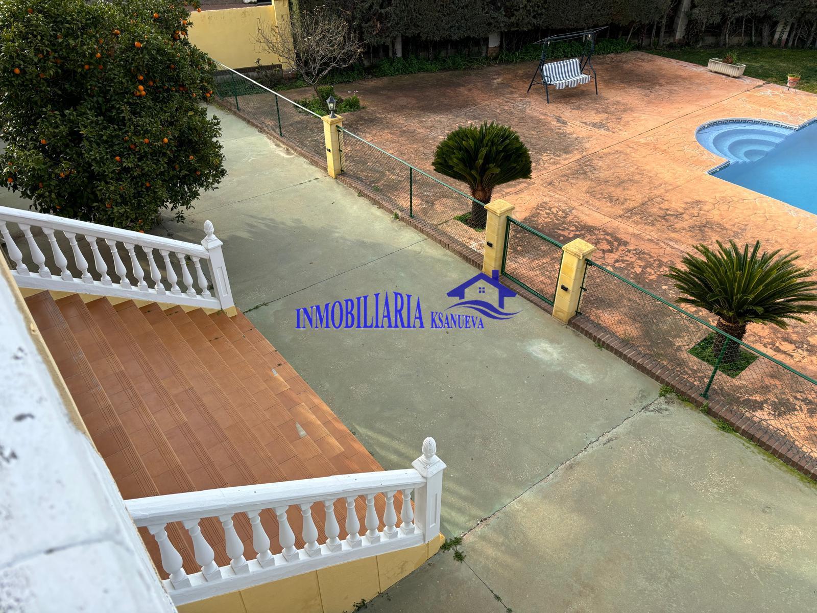 For sale of chalet in Córdoba