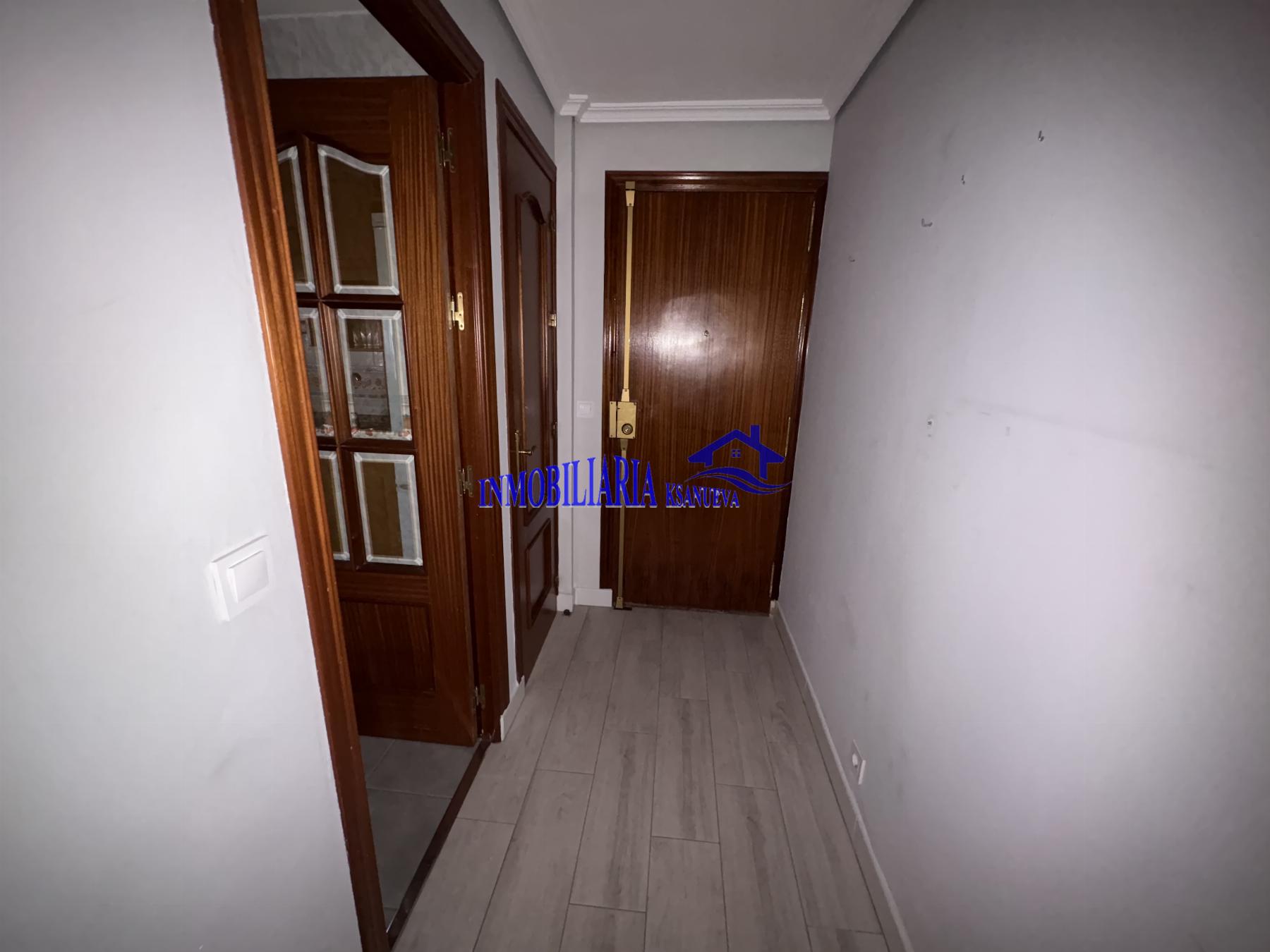 For sale of flat in Córdoba