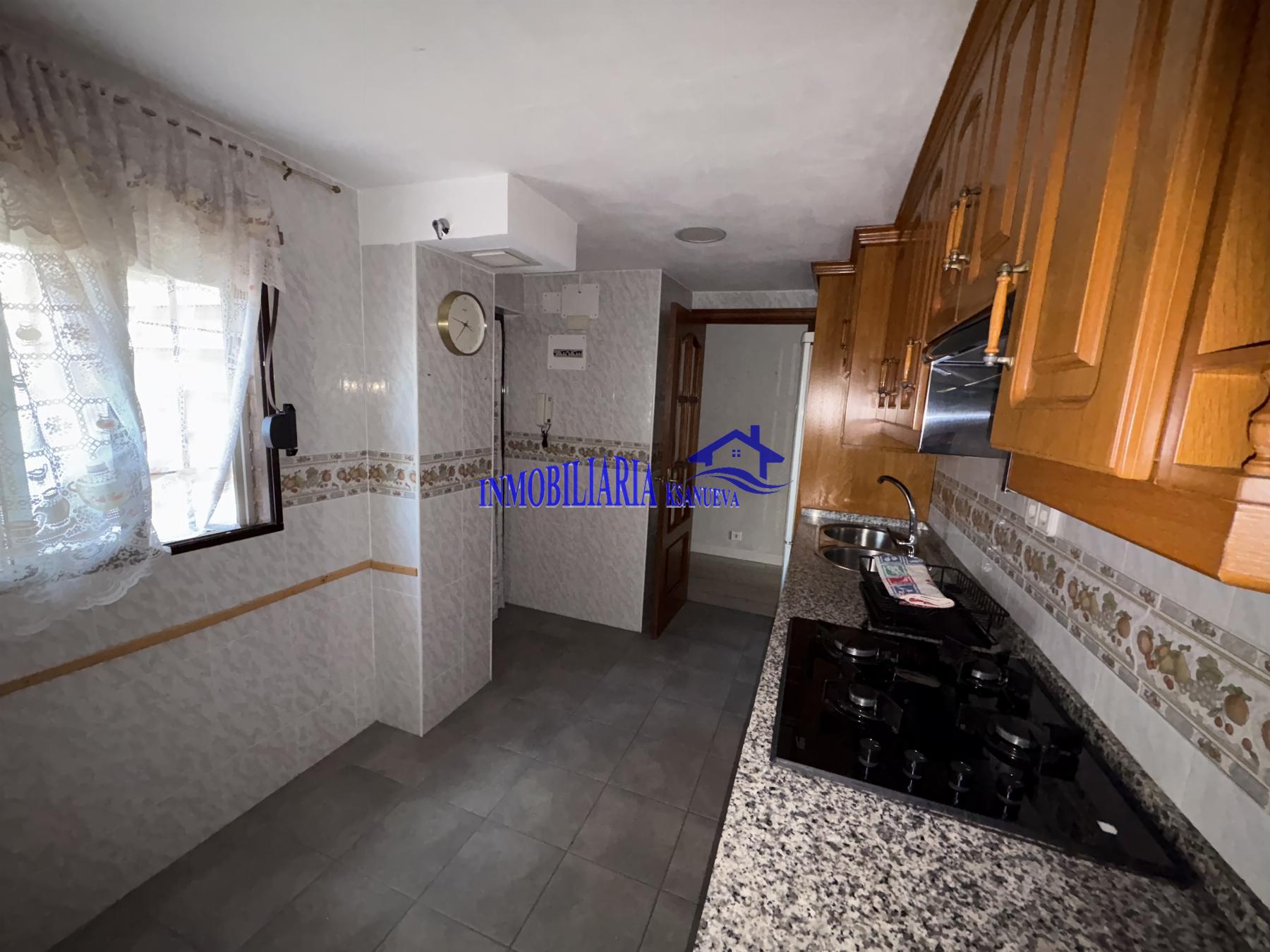 For sale of flat in Córdoba