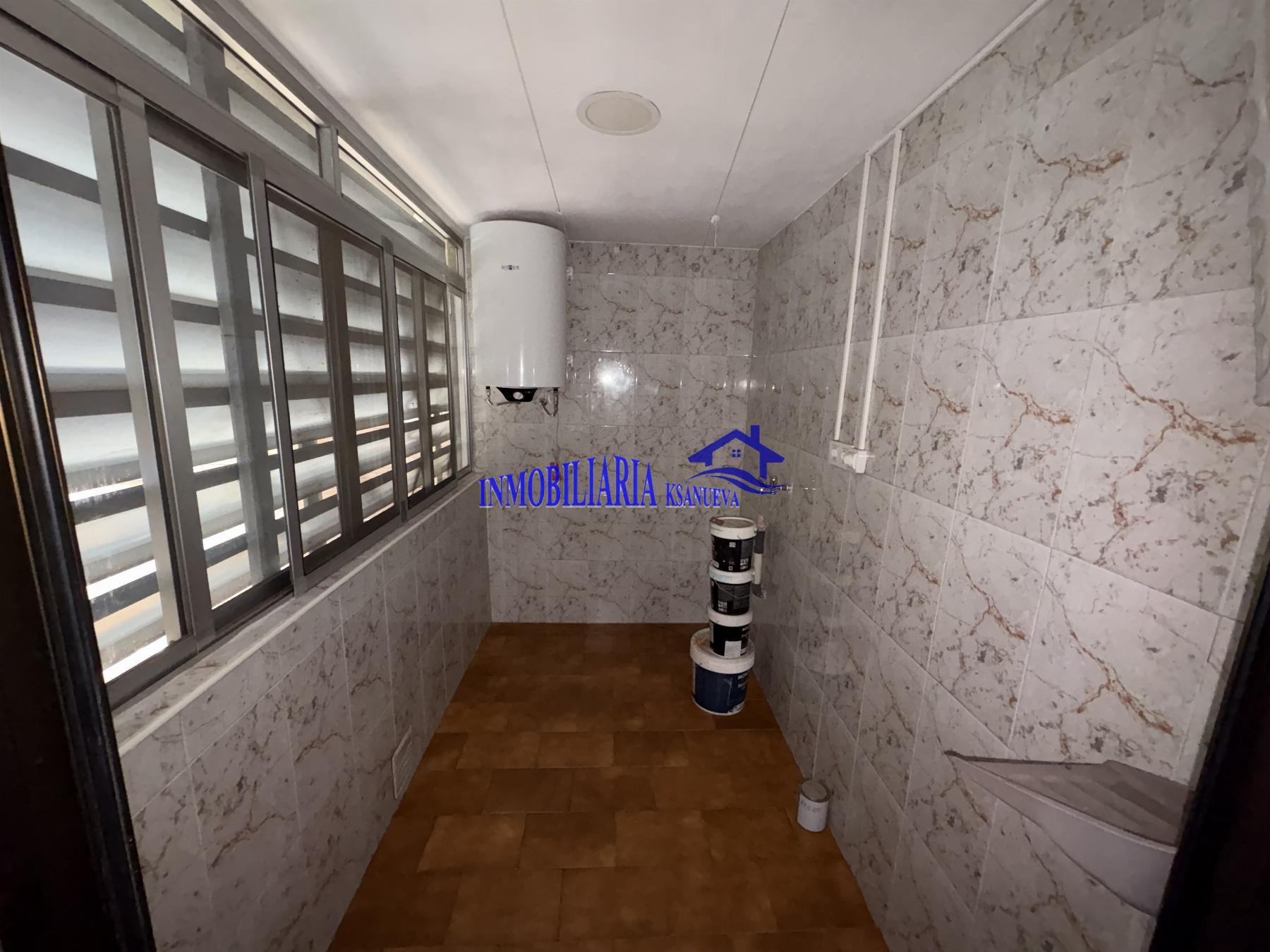 For sale of flat in Córdoba