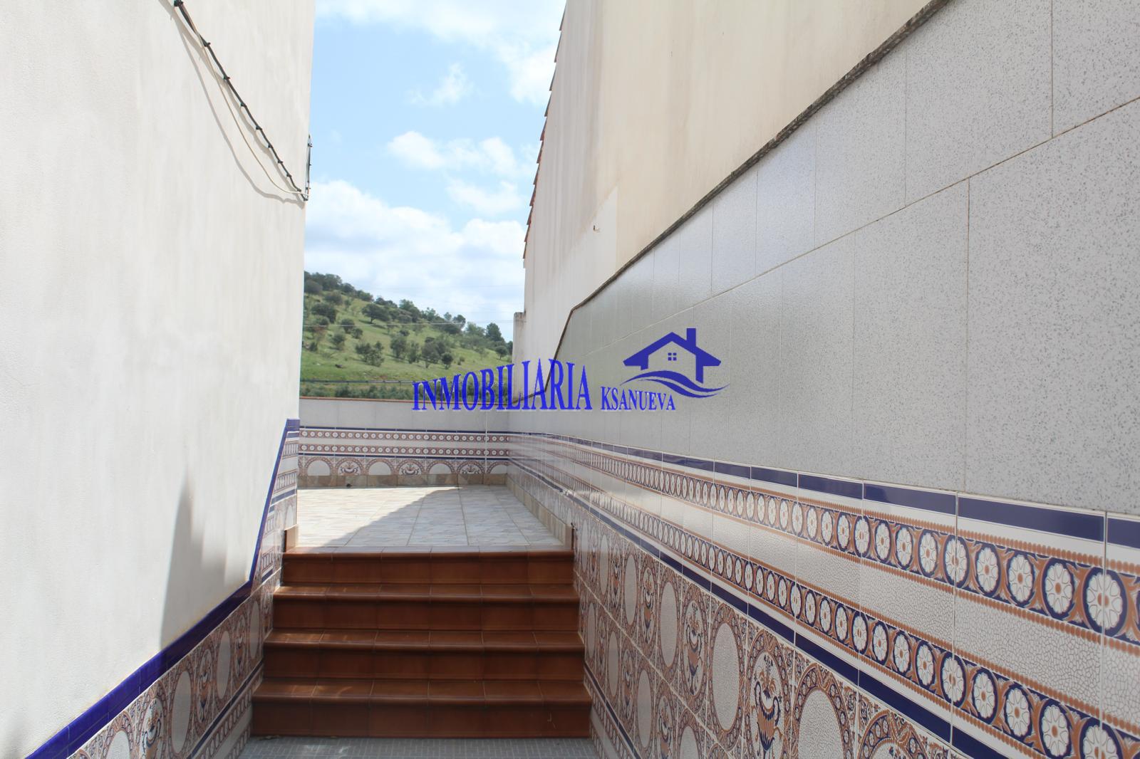For sale of house in Córdoba