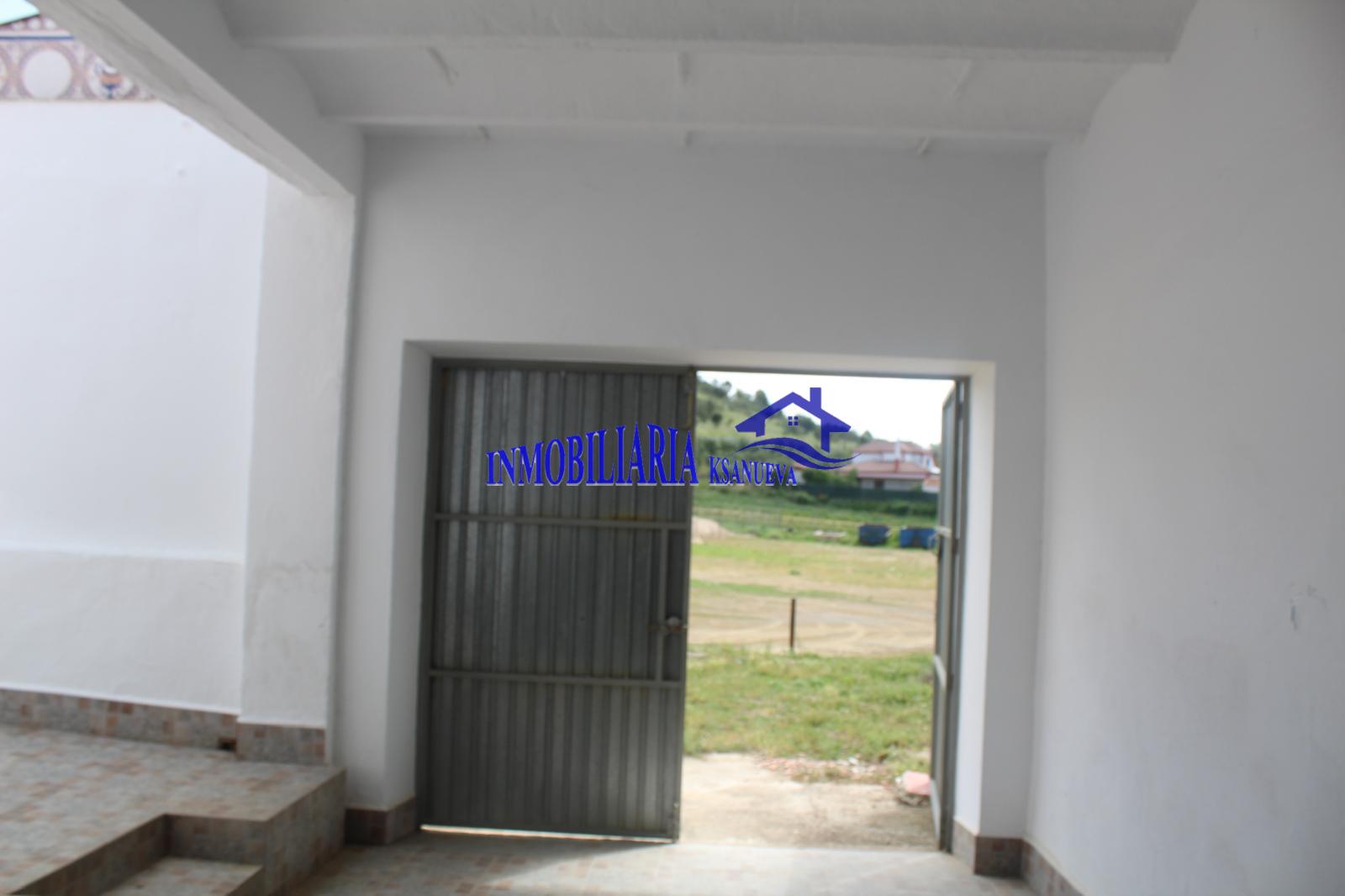 For sale of house in Córdoba