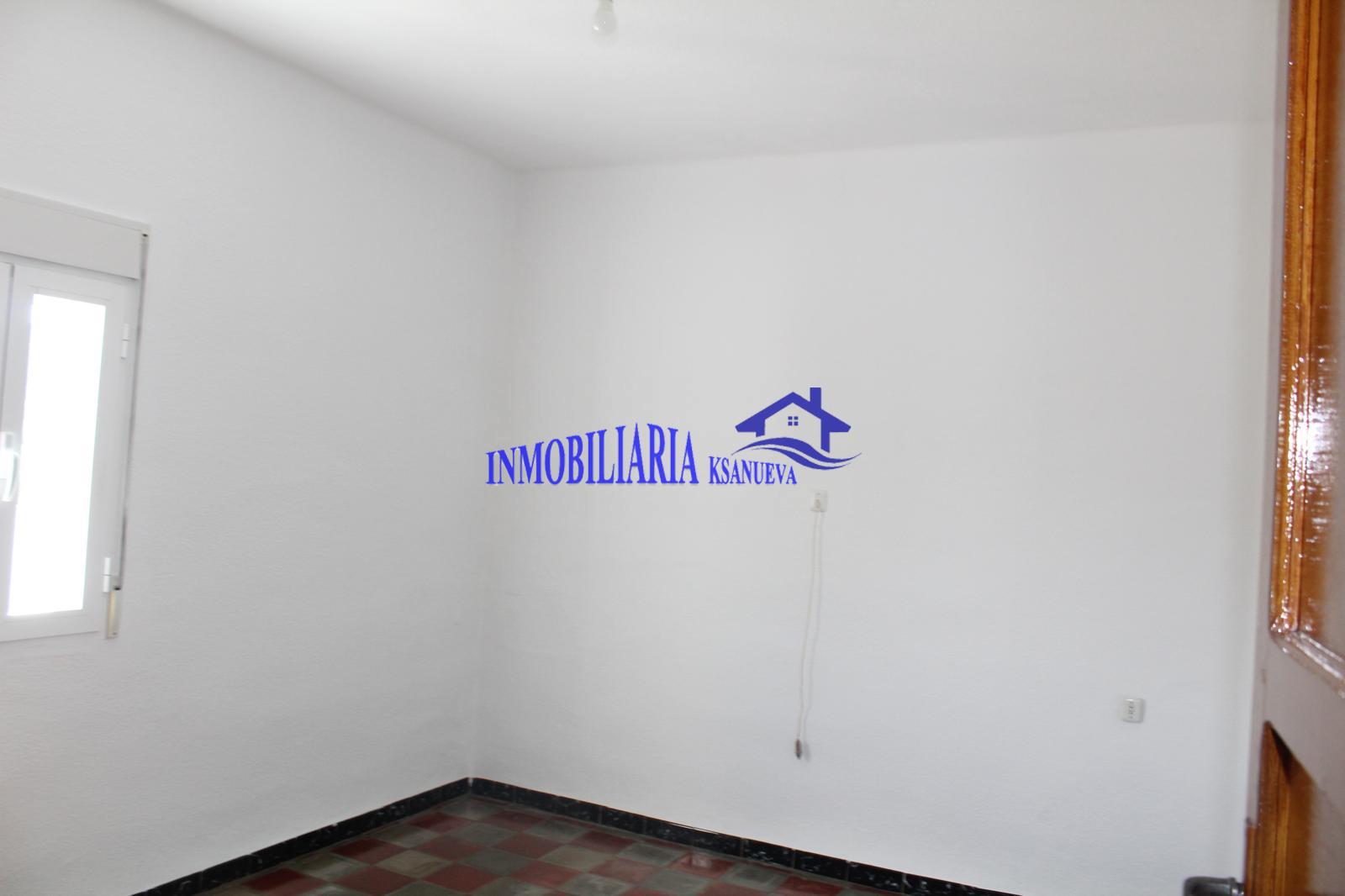For sale of house in Córdoba