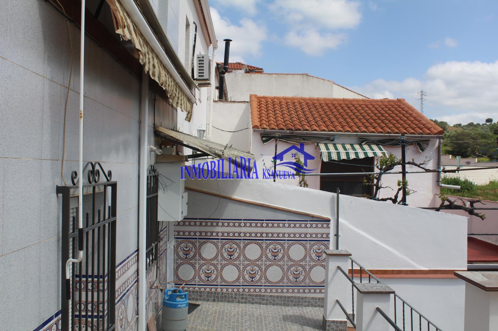For sale of house in Córdoba