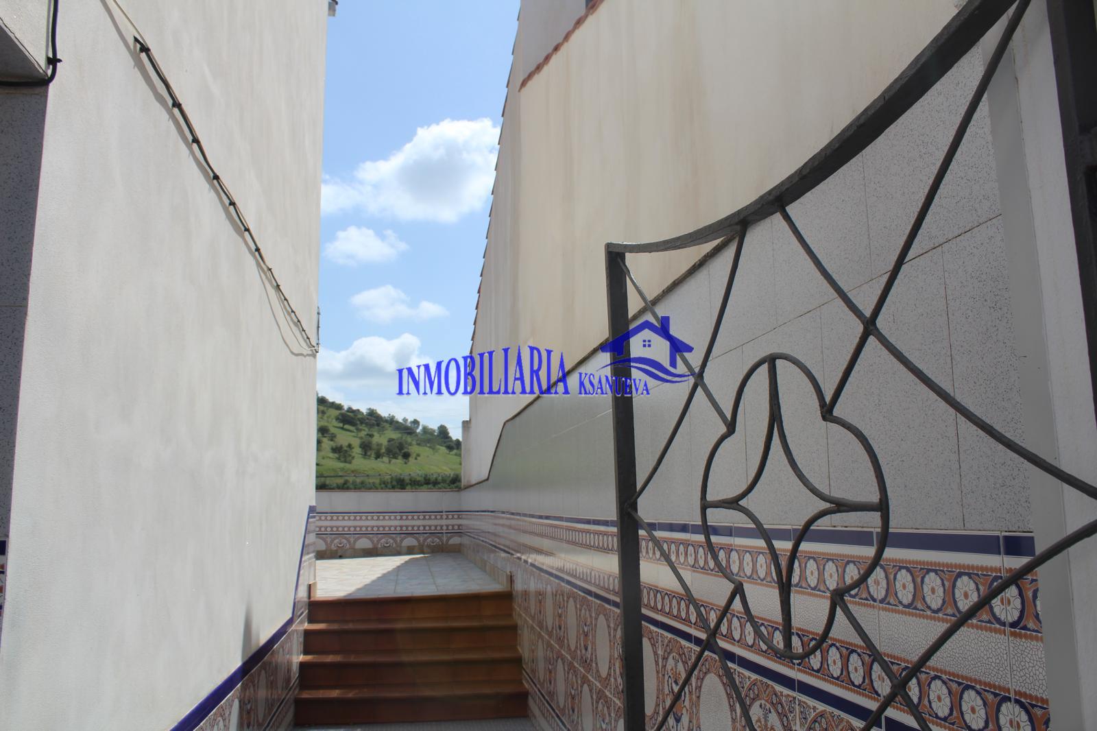 For sale of house in Córdoba