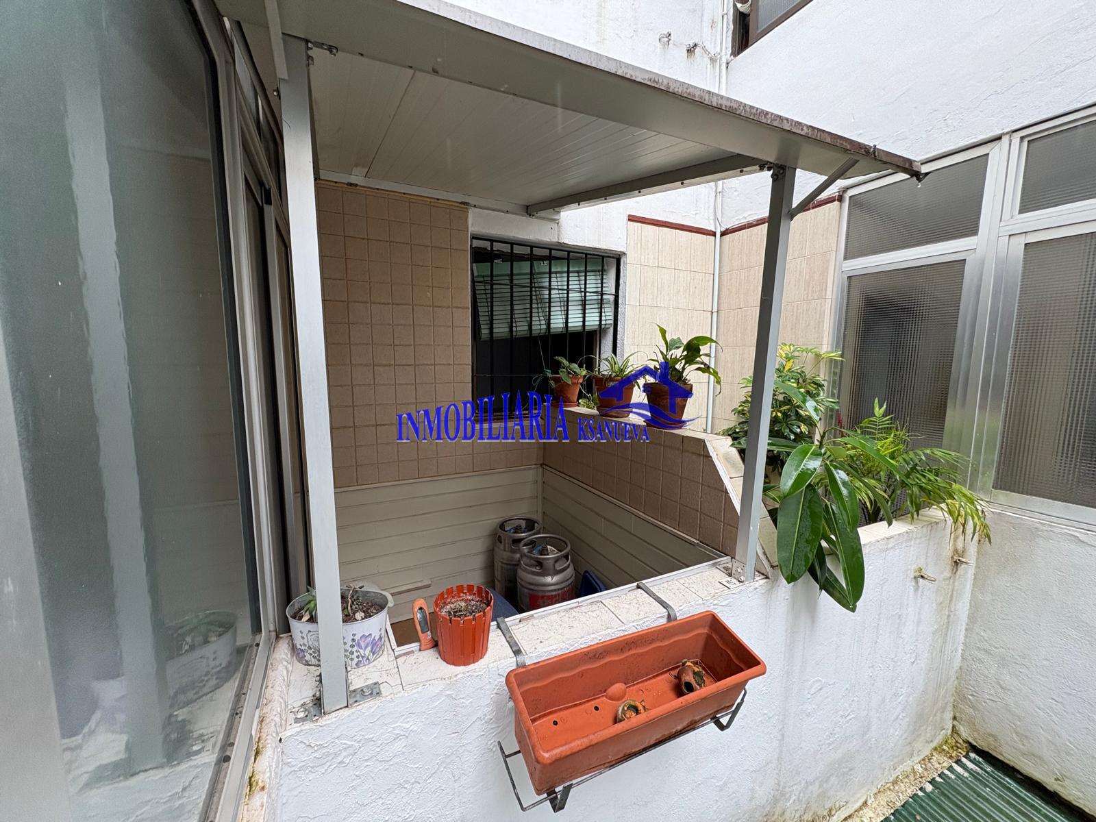 For sale of flat in Córdoba
