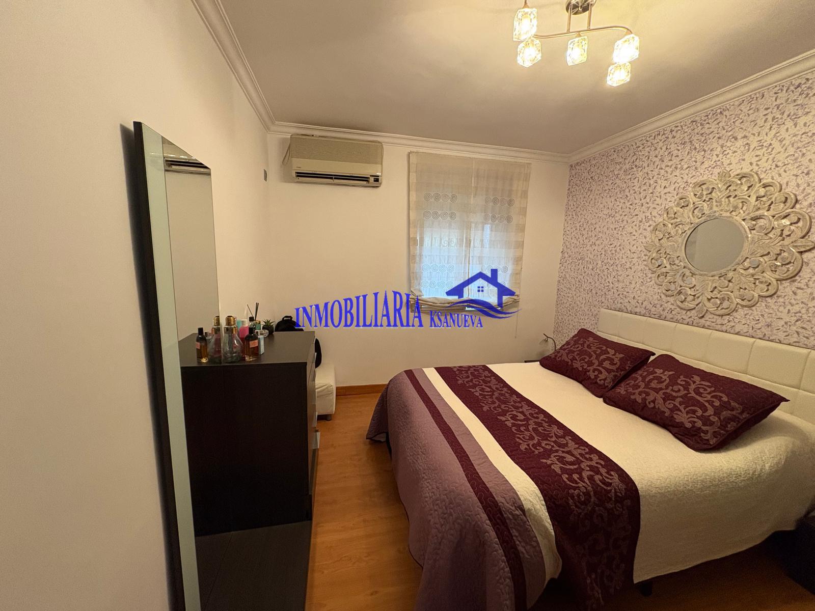 For sale of flat in Córdoba