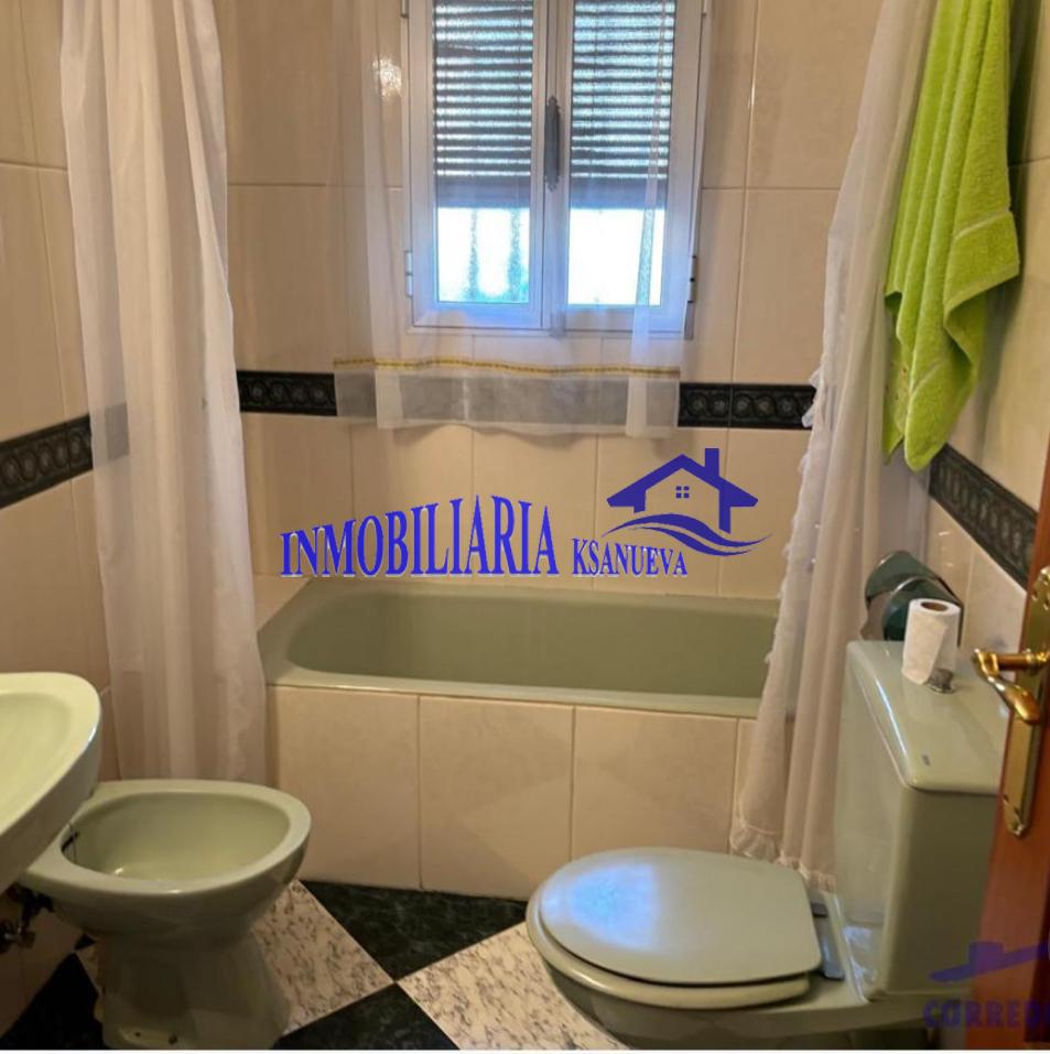 For sale of house in Córdoba