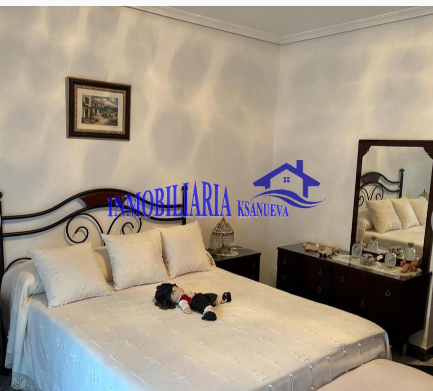 For sale of house in Córdoba