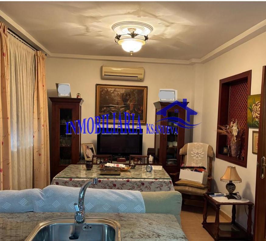 For sale of house in Córdoba