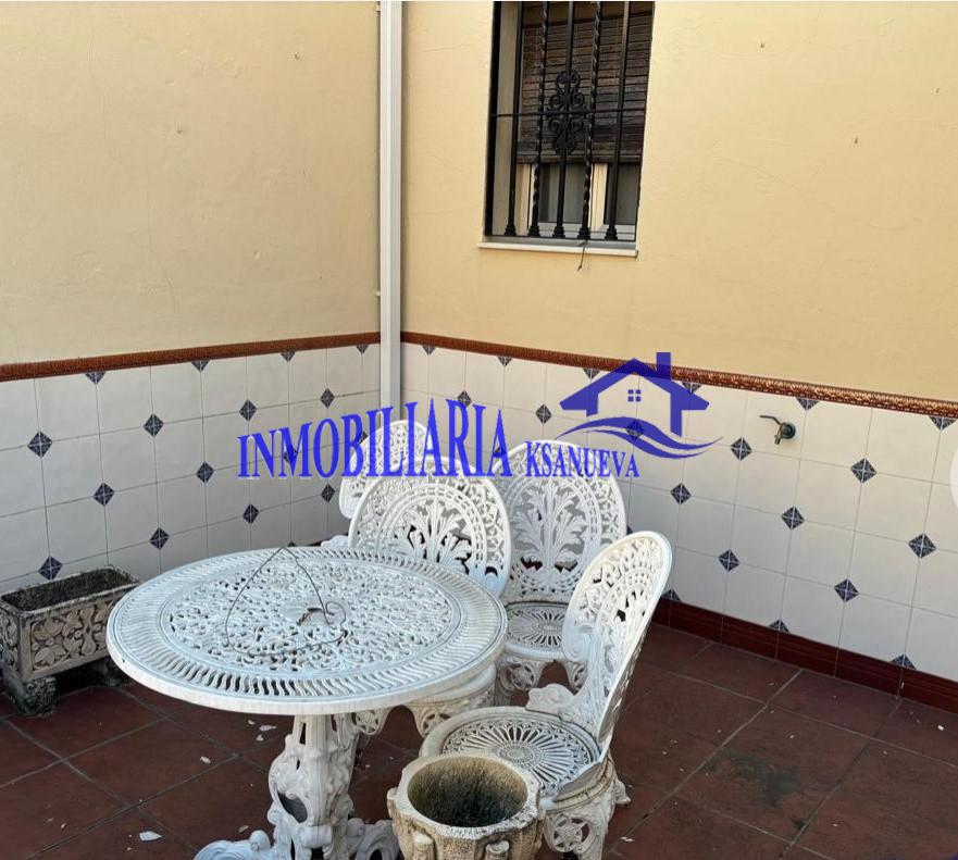 For sale of house in Córdoba