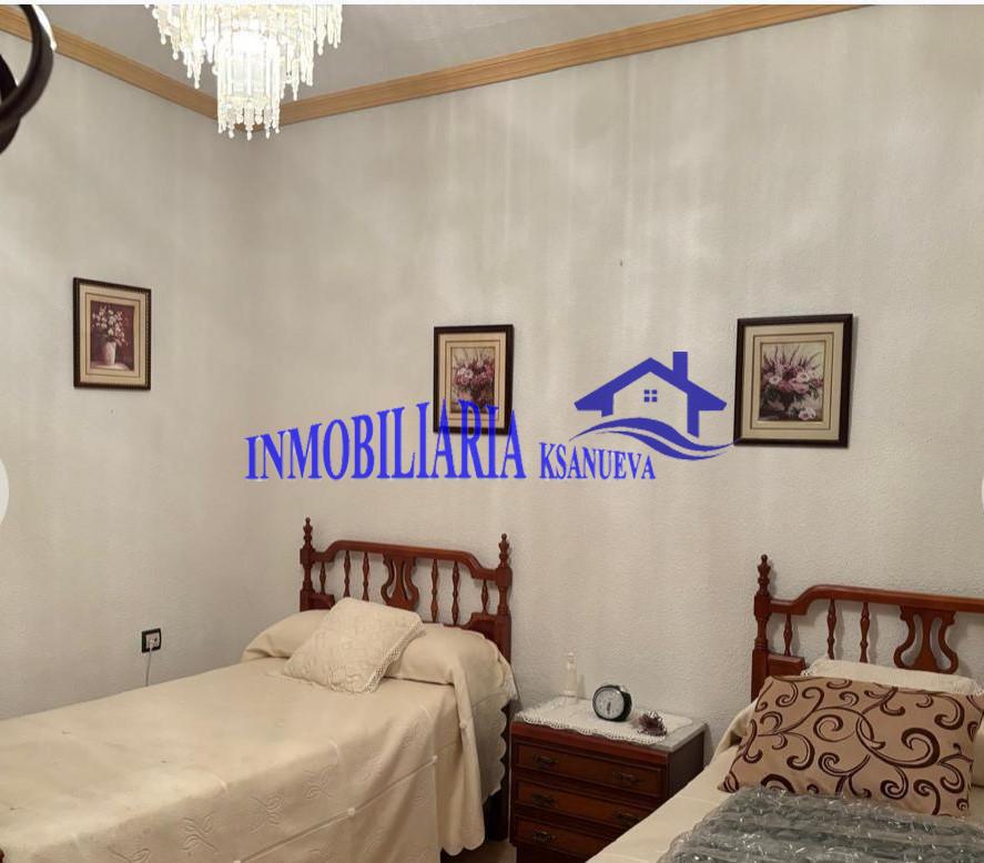 For sale of house in Córdoba