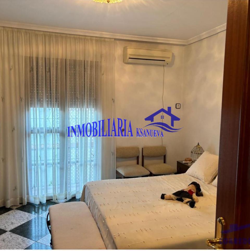 For sale of house in Córdoba