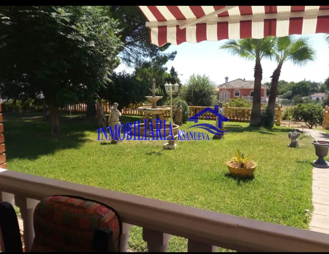 For sale of chalet in Córdoba
