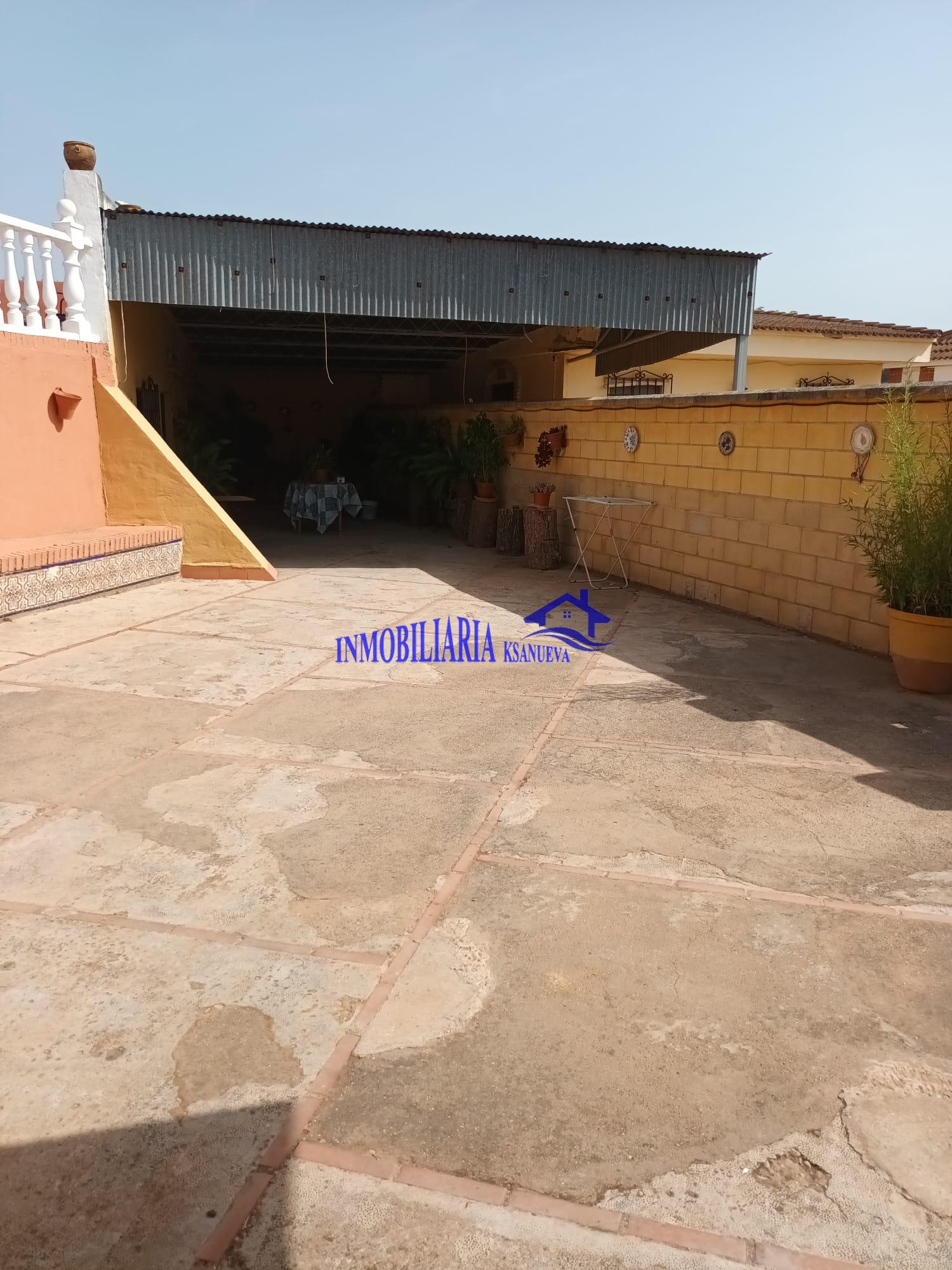 For sale of chalet in Córdoba