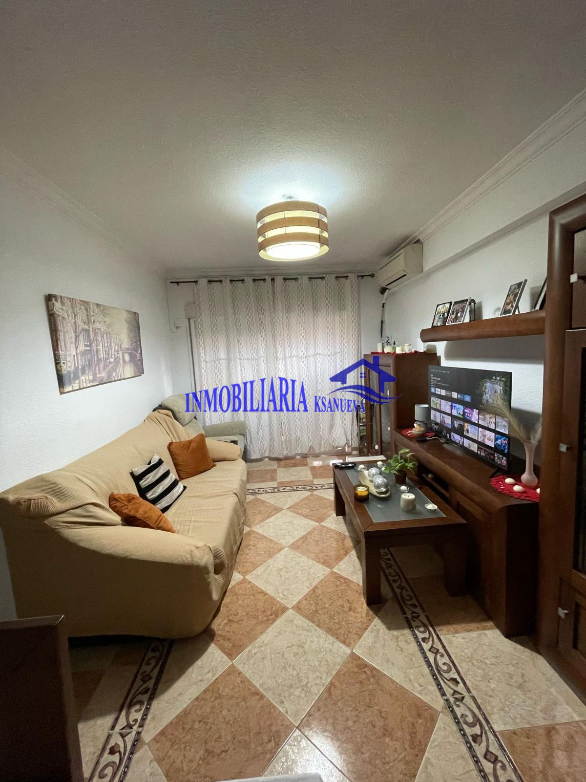 For sale of flat in Córdoba