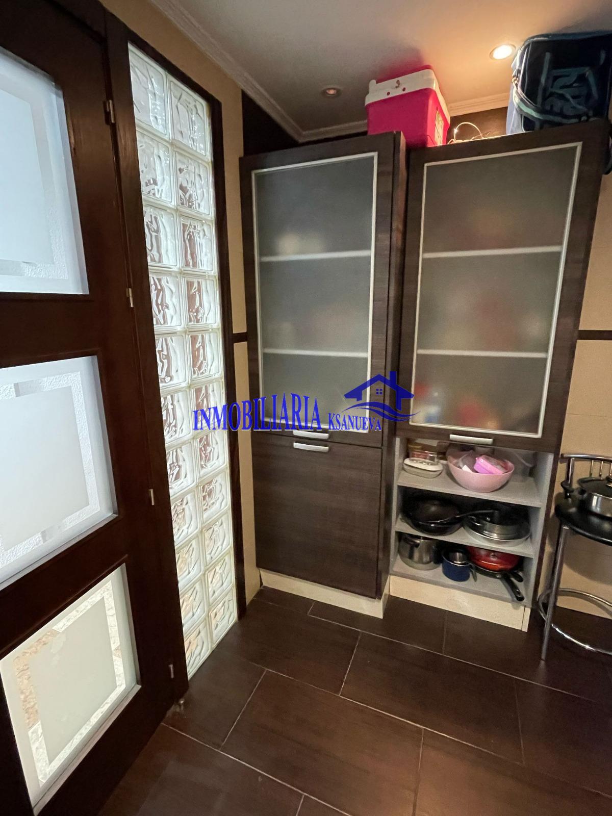 For sale of flat in Córdoba