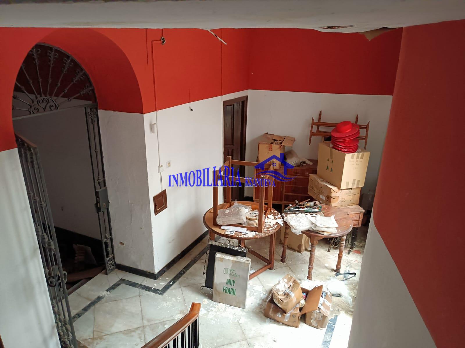 For sale of house in Córdoba