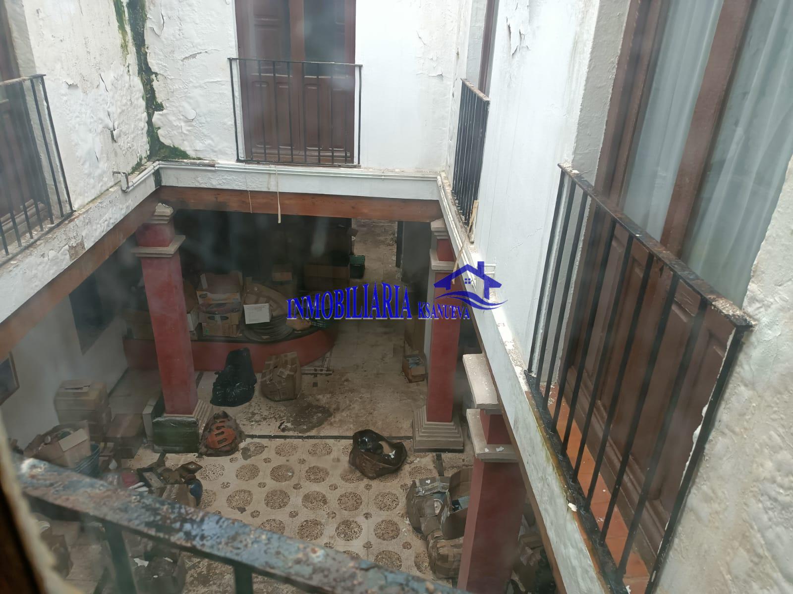 For sale of house in Córdoba
