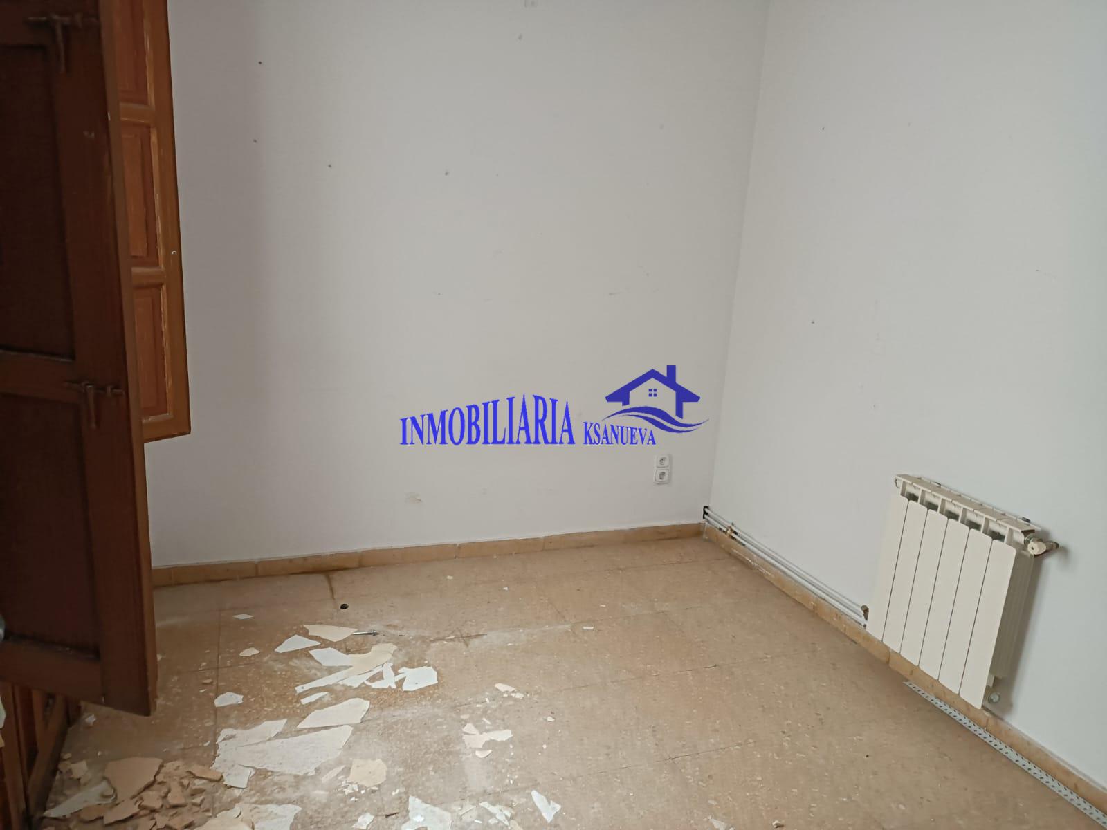 For sale of house in Córdoba