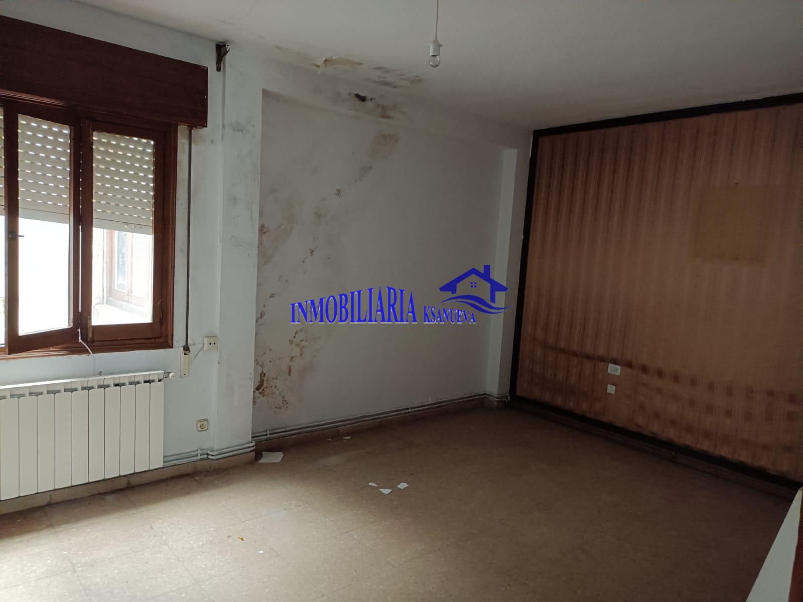 For sale of house in Córdoba