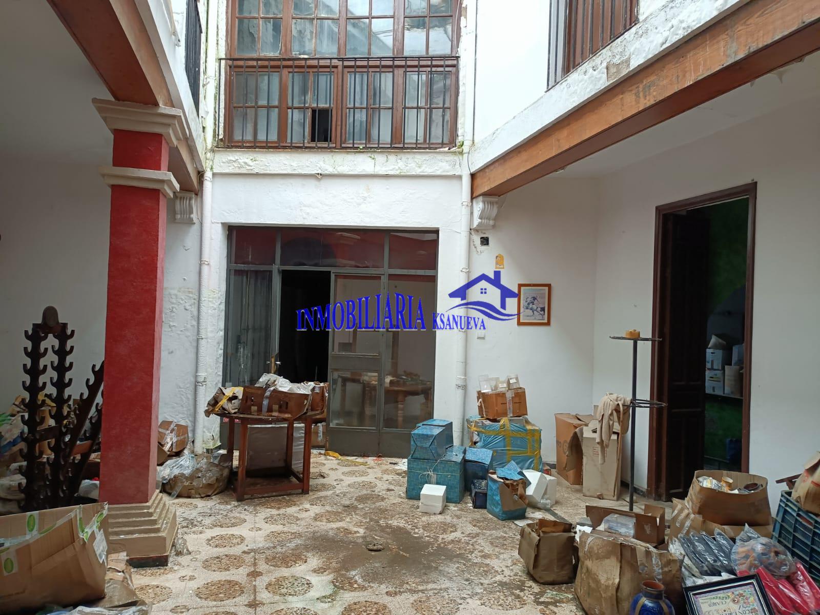 For sale of house in Córdoba
