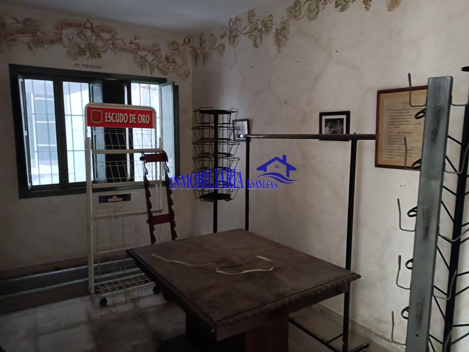 For sale of house in Córdoba