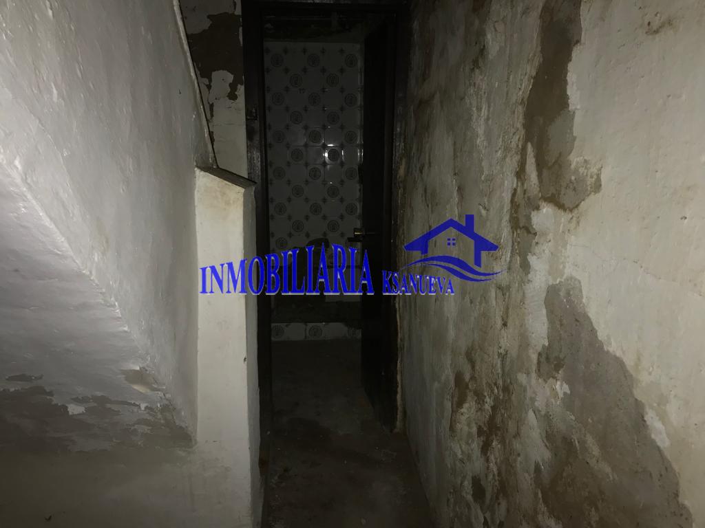 For sale of house in Córdoba