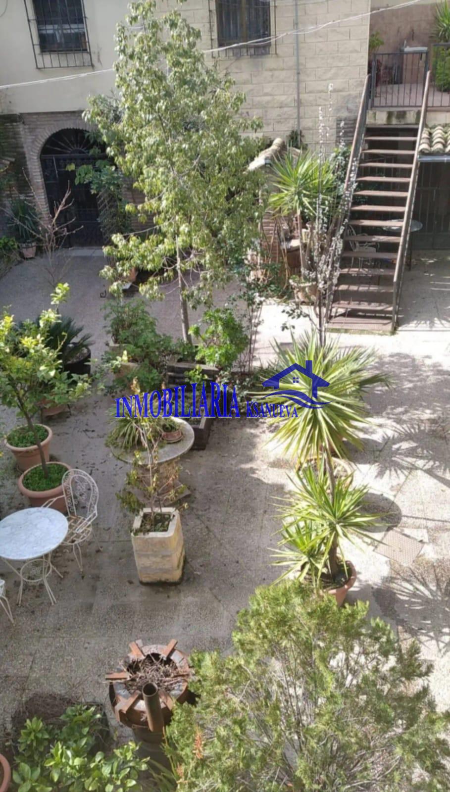 For sale of house in Córdoba