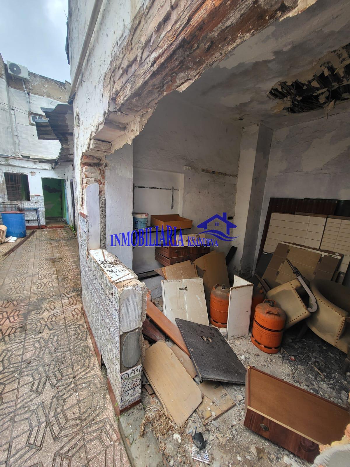 For sale of house in Córdoba